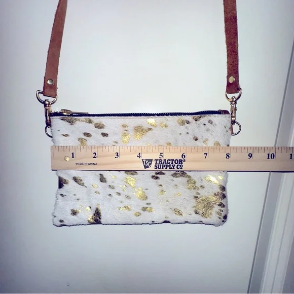 🌟BOGO 50% off🌟 Woman Leather cow hide Handbag made in USA - Picture 5 of 10